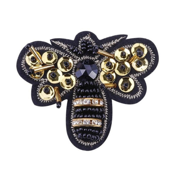 image_219 Broche met geborduurde bij