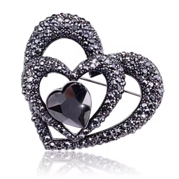 image_426 Vintage hartvormige broche